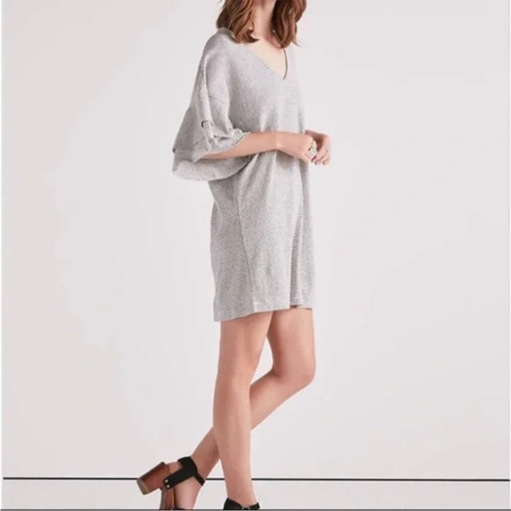 Lucky Brand White Gray Stripe Ruffle Bell Sleeve Knit Mini Shirt Dress Women's S
